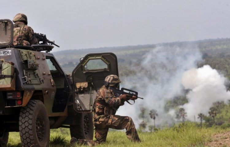 Côte d’Ivoire: un gardien de bœufs tué lors d’un exercice de militaires français