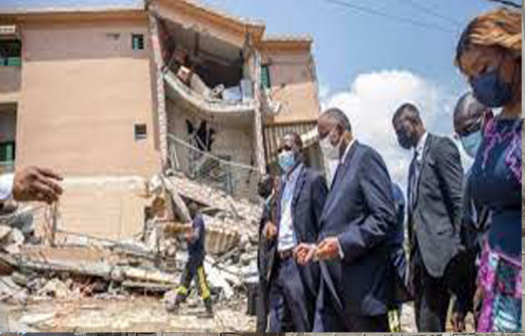 Abidjan/ L’immeuble en train de tomber à Akouédo-Palmeraie : les autorités attendent des morts avant de s’émouvoir ?