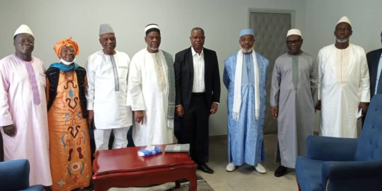 Côte d’ivoire : les cadres musulmans du PPA-CI rendent visite au président du Cosim