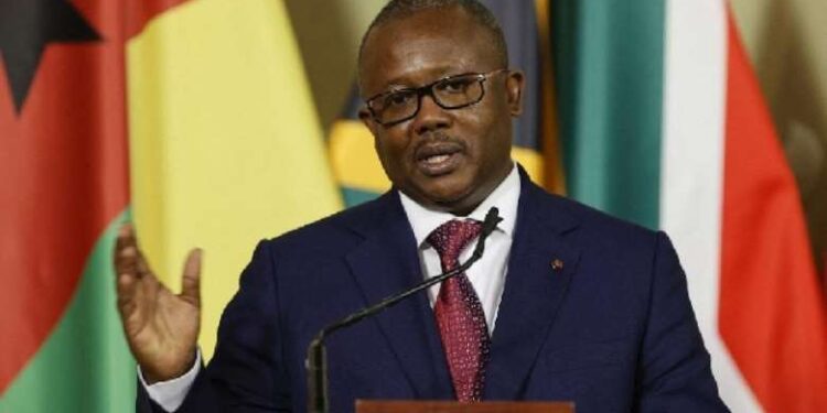 Pour remplir correctement ses missions communautaires, la CEDEAO doit se réformer en profondeur: quelques pistes