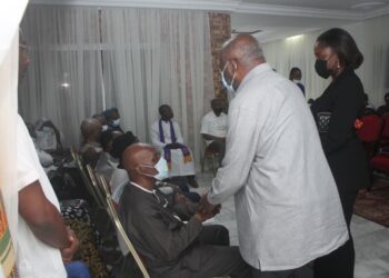 Laurent Gbagbo aux côtés de la famille de Me Baroan Agathe épouse Bahi