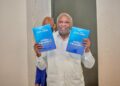 Laurent Gbagbo reçoit le livre des préoccupations des jeunes