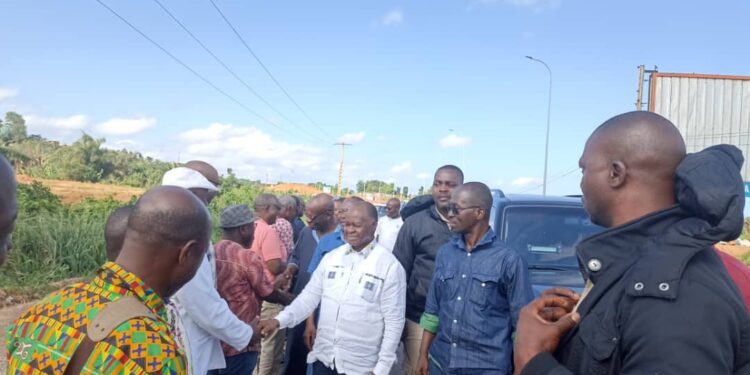 Tournée dans la région de San Pedro: Hubert Oulaye accueilli par les responsables du parti