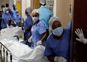 Côte d’Ivoire/Le quotidien des Aides-soignantes : entre dévouement et complexités humaines