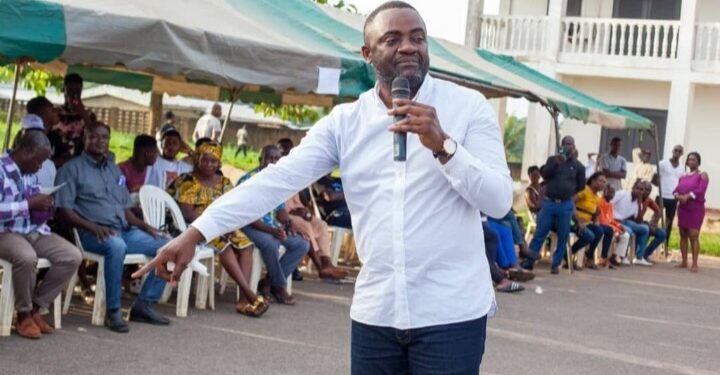 Le candidat Blaise Lasm rencontre les jeunes de Grand-Lahou pour un échange constructif