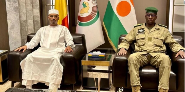 Coup d&rsquo;État au Niger : Mahamat Idriss Déby n’est pas un modèle pour une médiation à Niamey