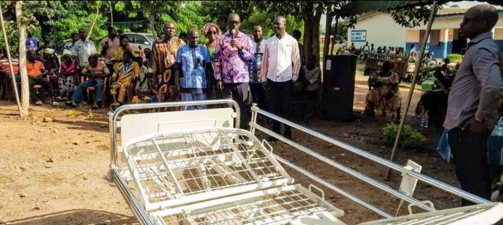 Djébonoua/Un geste généreux pour la santé des habitants : le candidat du Pdci-Rda offre des lits et des équipements médicaux