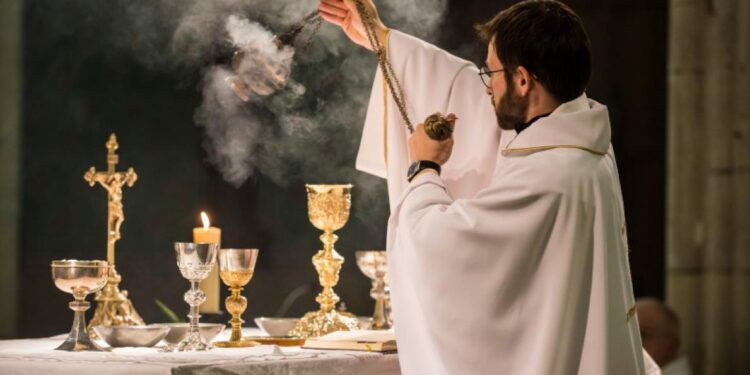 La Toussaint : Une tradition religieuse et son absence chez les Evangéliques