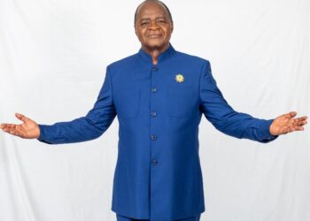 Côte d&rsquo;Ivoire /Les collaborateurs du Pr Hubert Oulaye célèbrent son anniversaire dans la Convivialité et l’Excellence