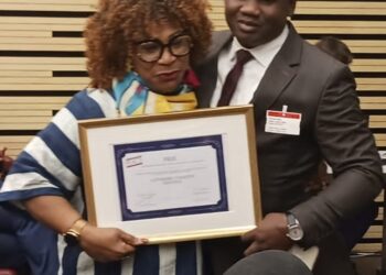 Côte d&rsquo;Ivoire/Initiative sociale : Catherine Groundé reçoit un Prix de l&rsquo;Assemblée nationale française