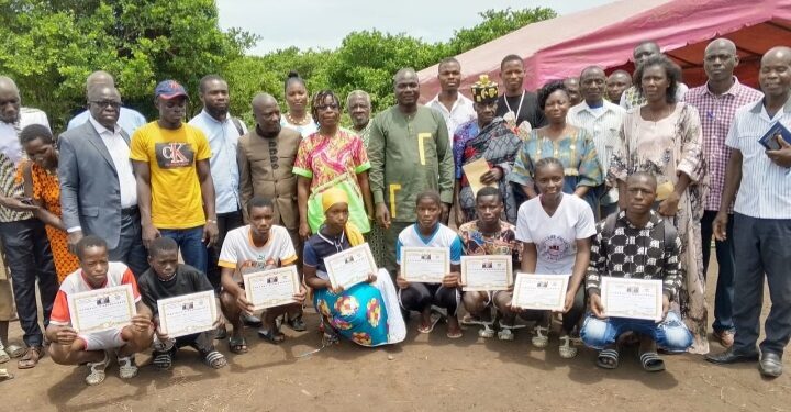 Languibonou / Fête de l&rsquo;excellence: Les huit (8) meilleurs élèves du Groupe Scolaire Henri-Pierre Alquier primés
