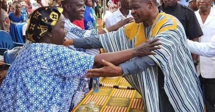 Le ministre Oulaye soutient le Festi GOLOAHA, célébrant les masques féminins et la préservation culturelle