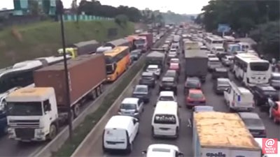 REGARD / A quoi sert la loi ?