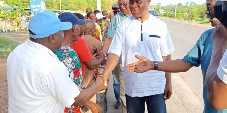 Jean Gervais Tchéidé entame une tournée politique dans le Cavally: accueil chaleureux à Duékoué