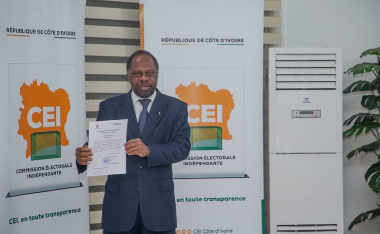 Présidentielle 2025 : Laurent Gbagbo dépose sa candidature à la CEI