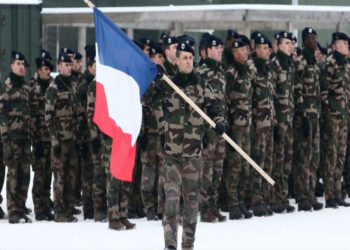 Macron-Le Pen: sur la Défense, des programmes dictés par deux visions du monde inconciliables