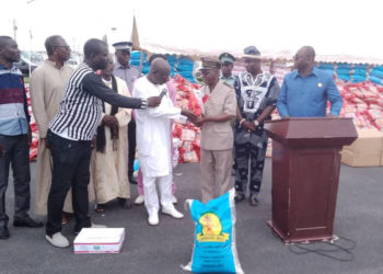 Tafiré : la Coordination des Cadres et Elus fait don d’une valeur de 35 millions aux fidèles musulmans et chrétiens.