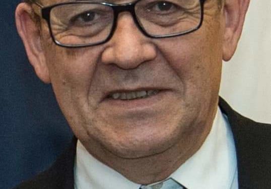 Affaire biens mal acquis : le ministre français Yves Le Drian convoqué par la justice malienne