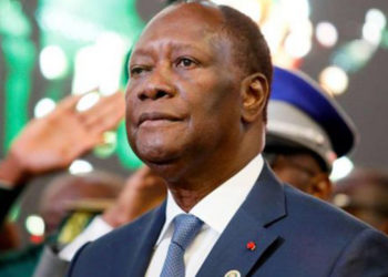 DU TAC AU TAC : Grand Cousin, ça sent de la drogue, tu ne sens pas  ?