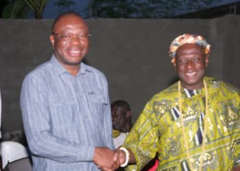 Le PPA-CI envahit la Côte d&rsquo;ivoire : Damana Pickas au palais de Nanan Aka 1er, Roi de Nahuanou