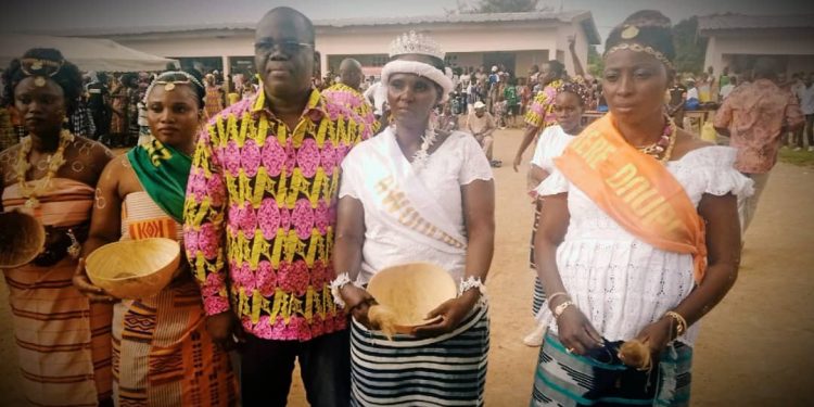 Côte d’Ivoire : le Snt Kpaï Eloire Bohou célèbre plus de 350 femmes du Guémon Nord