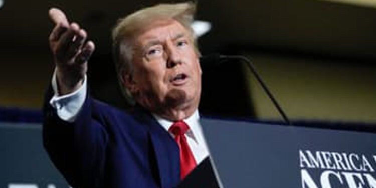 «Donald Trump essaie de prendre les devants» en annonçant très tôt sa candidature pour 2024