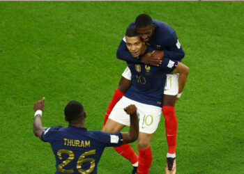 Coupe du monde 2022: la France élimine la Pologne et retrouve les quarts