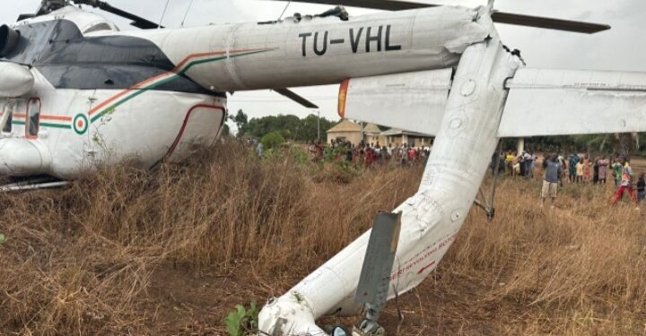 Urgent : un hélicoptère transportant le PAN Adama Bictogo et la ministre Kandia fait crash à Gohitafla