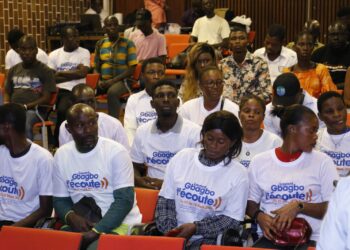 Jeune, Laurent Gbagbo t&rsquo;écoute : étape du Plateau