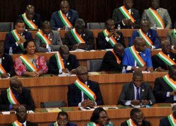 Intégrité démocratique : Reprendre les élections lorsque les candidats indépendants vainqueurs trahissent leur statut