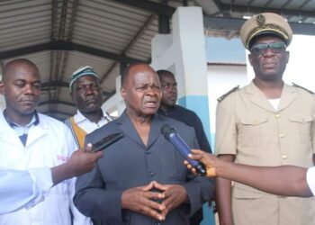 Région du Cavally/Le ministre Hubert Oulaye au secours de ses parents : des interventions chirurgicales gratuites