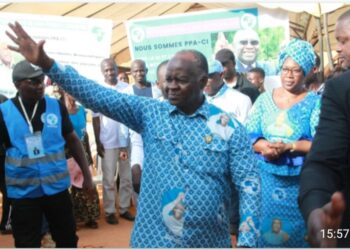 La population de la Nawa à Hubert Oulaye : » Dis à Gbagbo de venir au secours de notre région ! »