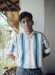 Livre/ »Le monde en pièces » de Anuk Arudpragasam : à quoi est confronté Dinesh dans cet hôpital…