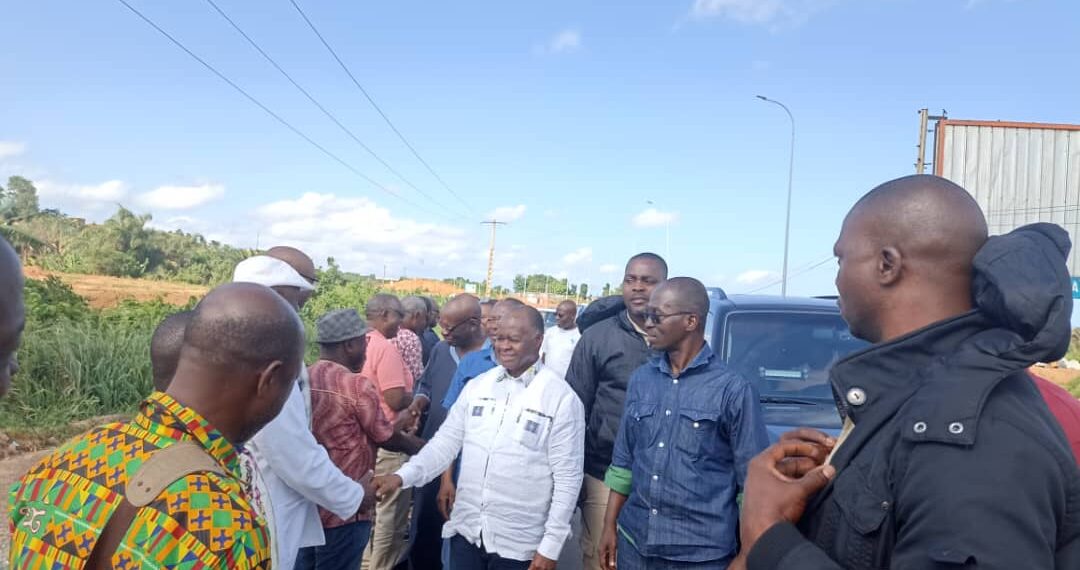 Tournée dans la région de San Pedro: Hubert Oulaye accueilli par les responsables du parti