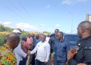 Tournée dans la région de San Pedro: Hubert Oulaye accueilli par les responsables du parti