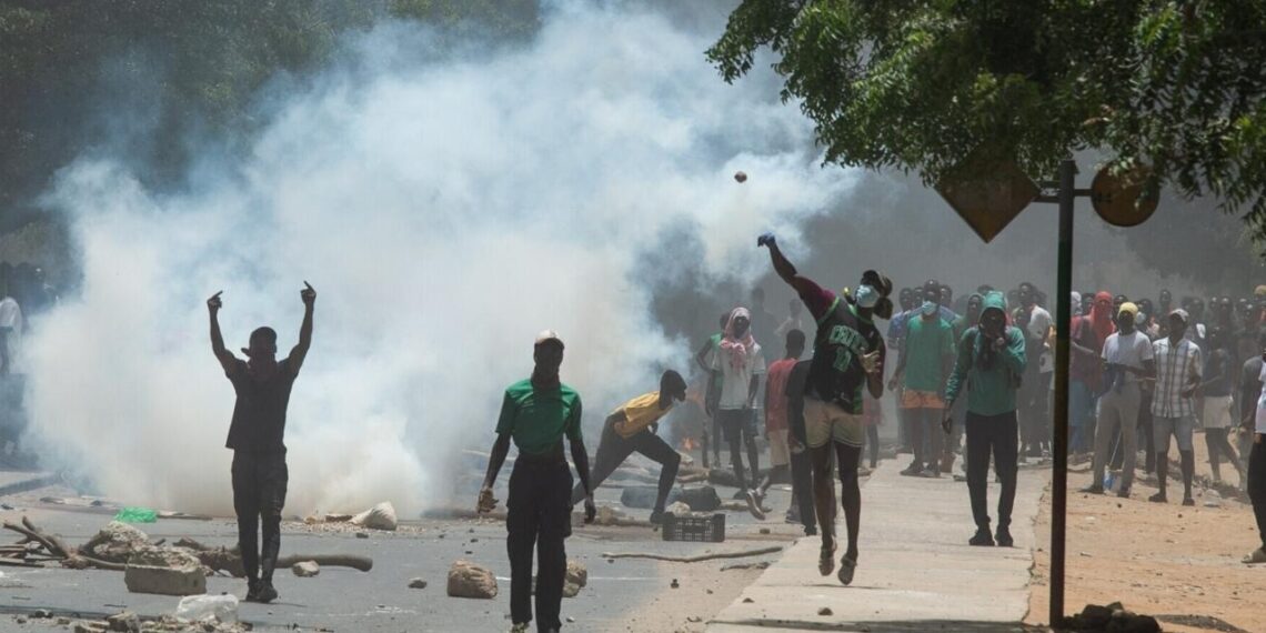 Sénégal : Des affrontements meurtriers secouent Dakar après la condamnation d’Ousmane Sonko