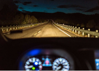 Côte d’Ivoire/Sécurité routière/Naviguer la nuit : Conseils pratiques pour une conduite sûre