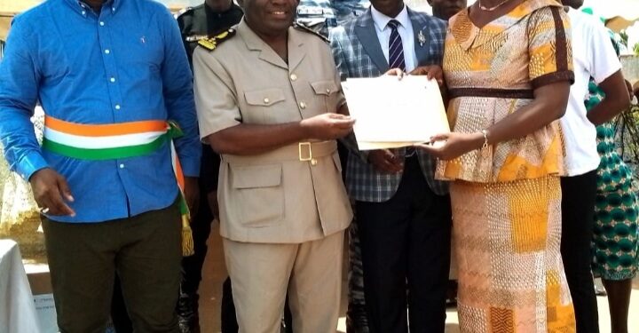 Alépé/Les retraités du département honorés