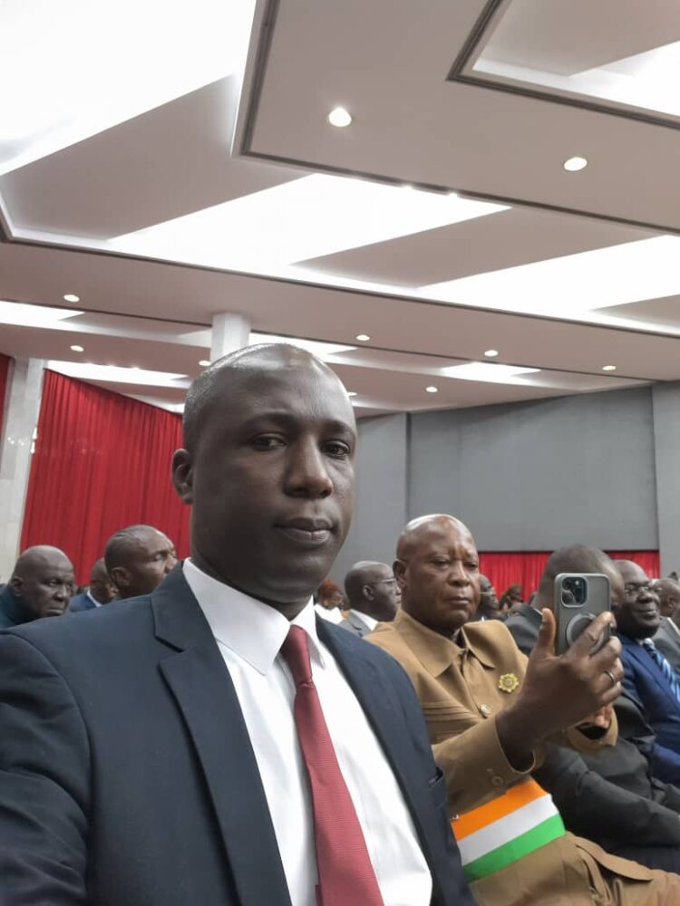 Journée inaugurale des élus locaux (UNACOM-CI) : 700 participants présents à Yamoussoukro.