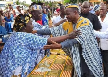 Le ministre Oulaye soutient le Festi GOLOAHA, célébrant les masques féminins et la préservation culturelle