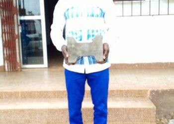 Alépé/Protection de l’environnement: Mambo Conconi, ce jeune innovateur qui recycle les déchets plastiques et ménagers