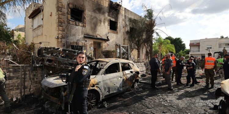 Analyse des tensions Israël-Palestine : héritage religieux et enjeux géopolitiques au cœur d’un conflit complexe