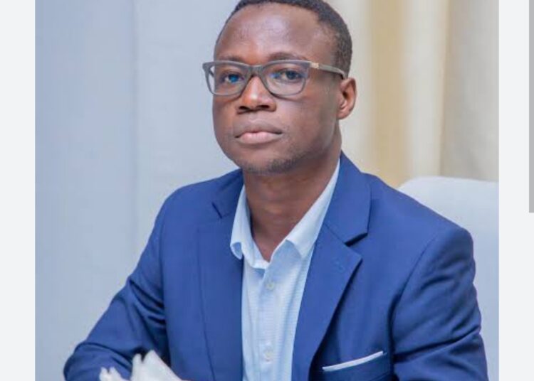 Affaire Kouassi : de la critique sociale au prétoire, le baptême du feu d’un jeune visage politique